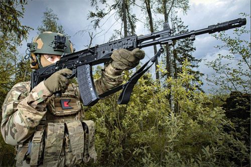 Zmodernizowany karabinek szturmowy AK-12 wz. 23 kal. 5,45 mm / Zdjęcie: Grupa Kałasznikow
