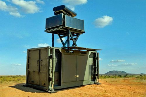 Wielofunkcyjny radar dozoru powietrznego SABER M200 Vigilante S-band może być przewożony m.in. samolotem C-390 / Zdjęcie: Embraer