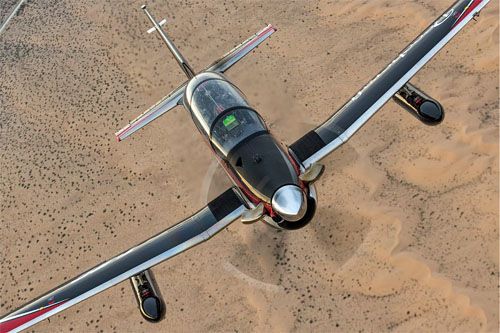 Samolot szkolny Beechcraft T-6C Texan II w locie demonstracyjny / Zdjęcie: Textron Aviation and Defense