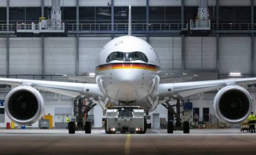 Na niemieckie rządowe A350 trafi system J-Music do obrony przed pociskami naprowadzanymi termolokacyjnie / Zdjęcie: Lufthansa Technik