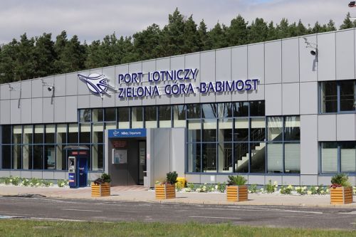 / Zdjęcie: Port lotniczy Zielona Góra-Babimost