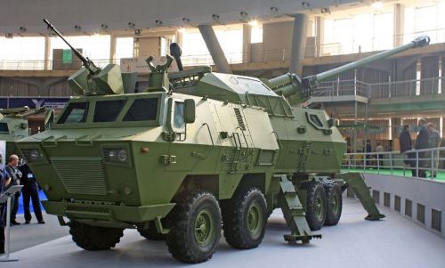 Ahs Nora-B52 kal. 155 mm cieszy się zainteresowaniem wśród mniej zamożnych państw, które chcą wzmocnić artylerię przy jak najniższych kosztach / Zdjęcie: Srđan Popović – Wikimedia Commons