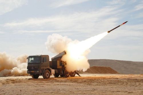 Pięć przekazanych Ukrainie gąsienicowych wieloprowadnicowych wyrzutni MARS II zostanie zastąpionych pięcioma systemami artylerii rakietowej PULS / Zdjęcie: Elbit Systems