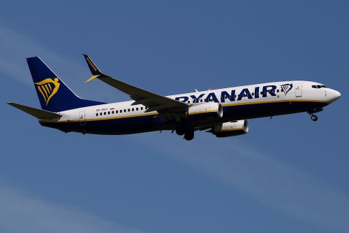 W 2025 Ryanair planuje przewieźć na trasach z i do Polski ponad 18,3 mln pasażerów, czyli o około 700 tys. więcej niż w 2024 / Zdjęcie: Marcin Sigmund