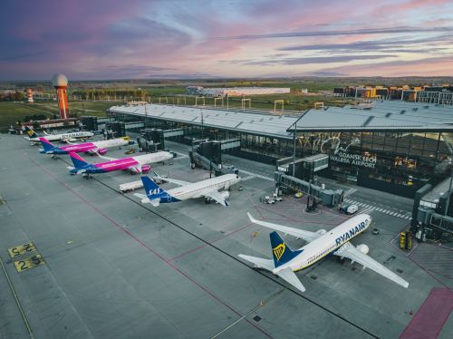 Tylko w grudniu minionego roku port lotniczy Gdańsk obsłużył 489 088 pasażerów, czyli o 48 930 więcej niż w tym samym miesiącu 2023 / Zdjęcie: port lotniczy Gdańsk