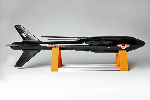 Bezzałogowy szybowiec o zmiennej geometrii skrzydeł Eagle Advanced Payload Delivery System, który w czasie realizowania misji startuje spod balonu stratosferycznego / Zdjęcie: Landing Zones Canada Inc.