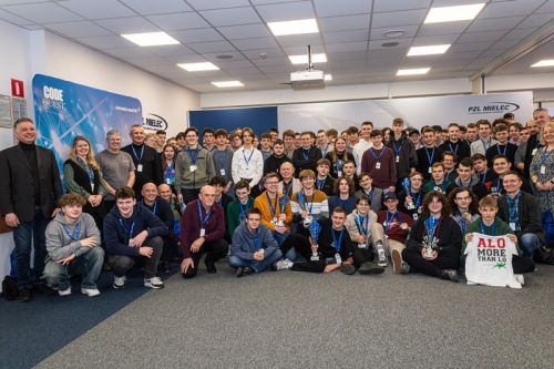 Uczestnicy konkursu do rozwiązywania zadań wykorzystywali języki Java, Python, C# i C++ / Zdjęcie: Lockheed Martin