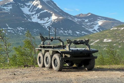 W toku testów pozyskany przez Szwedów pojazd VIKING i jego stacja kierowania będą poddawane modyfikacjom / Zdjęcie: Iveco Defence Vehicles