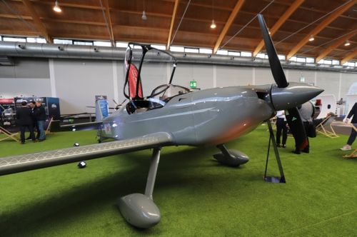Integral R prezentowany podczas tegorocznej wystawy Aero we Friedrichshafen / Zdjęcie: Bartosz Głowacki