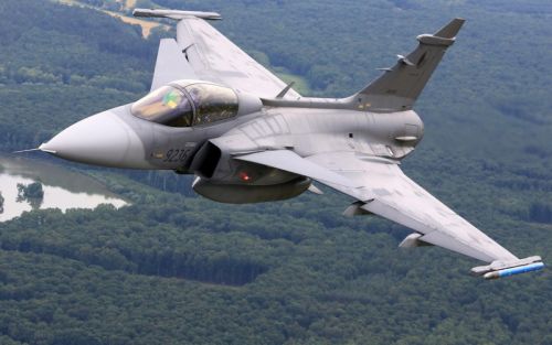 Czechy leasingują 14 Gripenów począwszy od 2005 / Zdjęcie: MO Czech