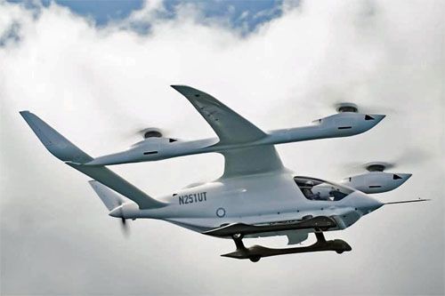 Samolot eVTOL Alia 250 w locie testowym / Zdjęcie: Beta Technologies