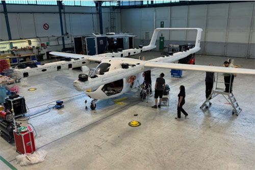 W zakładach pod Monachium kończy się montaż demonstratora technologii samolotu eVTOL Romeo / Zdjęcie: ERC System