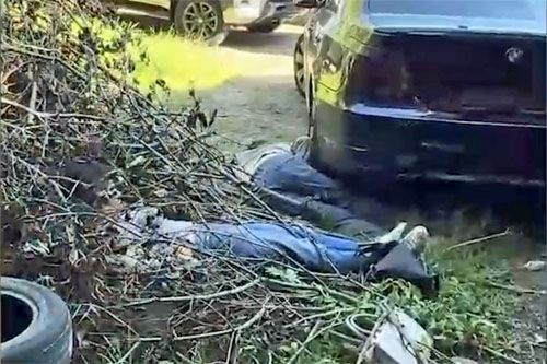Zwłoki zabójców płk. Woronicza pokazane w tle wypowiedzi szefa SBU Wasyla Maluka / Zdjęcie: kadr z filmu SBU