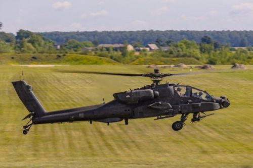 Polska wyleasingowała od US Army 8 śmigłowców AH-64D Apache / Zdjęcie: 56. Baza Lotnicza