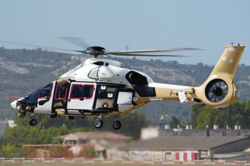 Pierwszy H160M podczas inauguracyjnego lotu / Zdjęcie: Airbus Helicopters