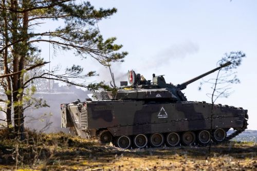 Estonia kupiła od Holandii 44 używane bwp CV9035NL w 2014 / Zdjęcie: MO Estonii