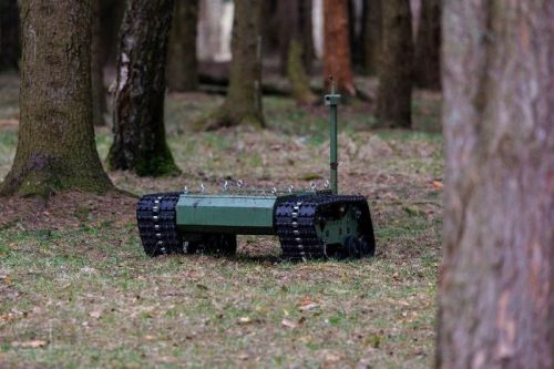 Diepiesza może być sterowany radiowo lub za pomocą światłowodu / Zdjęcie: Wysokotocznyje kompleksy