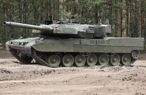 Nowe Leopardy 2A8 trafią do jedynego czeskiego batalionu czołgów, zastępując przestarzałe T-72M4CZ i Leopardy 2A4 / Zdjęcie: MO Czech