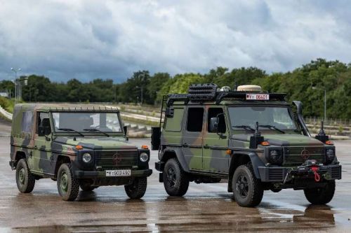 W porównaniu do starszego pojazdu Wolf 2 (po prawej) jest pojazdem większym i o rozszerzonych możliwościach./ Zdjęcia: Bundeswehr