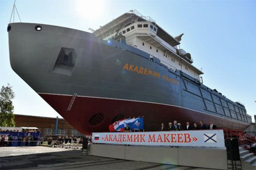 Okręt transportowy uzbrojenia projektu 20181 Akademik Makiejew podczas uroczystego wodowania / Zdjęcie: OSK
