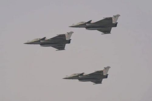 Do tej pory Indie zamówiły we Francji 62 samoloty Rafale, z których pierwsza partia 36 maszyn weszła już do służby / Zdjęcie: Bhāratīya Vāyu Senā