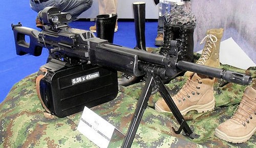 Zastava Arms zaprezentowała swój najnowszy karabinek maszynowy do amunicji 5,56 mm x 45 w odmianach M09 i M10 na wystawie Partner 2011 / Zdjęcie: mp.net