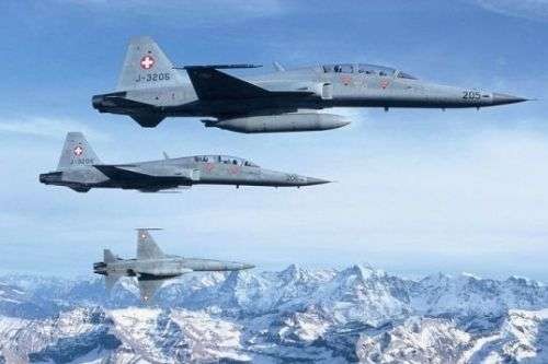 Najstarsze szwajcarskie F-5E/F mają za sobą ponad 35 lat służby. Mimo, że znajdują się w dobrym stanie technicznym, a przeciw zakupom uzbrojenia protestują pacyfiści, ich zastąpienie staje się koniecznością / Zdjęcie: MO Szwajcarii