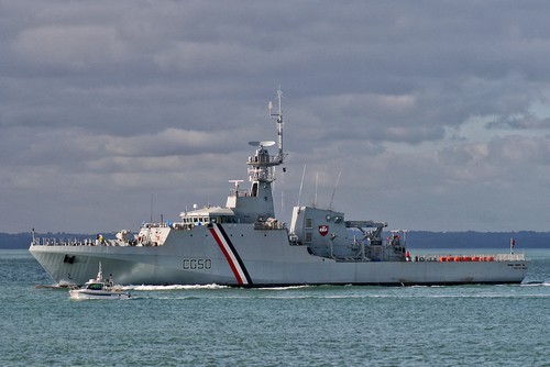 Nowe okręty Brazylii uzbrojono jedynie w 30-mm zdalnie sterowany moduł uzbrojenia MSI DS30M Mk 2 z armatą Mk 44 Bushmaster, parę 25-mm bezzałogowych wież MSI DS25 z armatami M242 Bushmaster oraz dwa 12,7-mm wkmy M2HB QCB. Ich zadaniem będzie bowiem zabezpieczanie interesów gospodarczych w strefie morskiej kraju, prowadzenia akcji typu policyjnego, ratowniczego czy humanitarnego, a nie działań bojowych / Zdjęcie: George Hutchinson