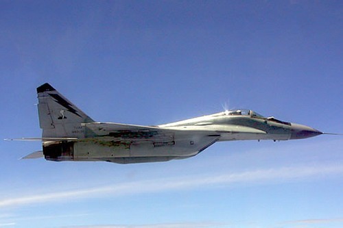 Jeden z 18 myśliwców MiG-29N/NUB, które zostały wycofane w 2010 ze względów oszczędnościowych. Uznano, że reprezentują one najmniejszy potencjał, w porównaniu z pozostawionymi w służbie F/A-18D i Su-30 MKM / Zdjęcie: USAF