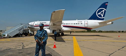 Zaginiony Suchoj Superjet 100 na lotnisku w Dżakarcie