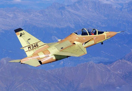 Pierwsze M-346 mają trafić do Izraela w połowie 2014. Zastąpią 40 letnie TA-4M Skyhawki / Zdjęcie: Alenia Aermacchi