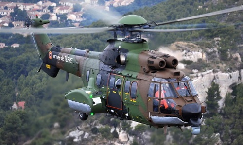 Jeżeli planowane testy zakończą się pomyślnie, ALAT odbierze około 20 zmodernizowanych Cougarów / Zdjęcie: Eurocopter