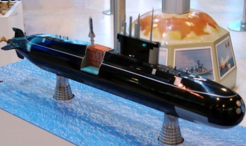 Makieta przedstawiająca okręt podwodny przenoszący pociski manewrujące Brahmos / Zdjęcie: Naval Open Source INTelligence