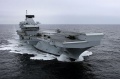 HMS Queen Elizabeth w drodze do Portsmouth