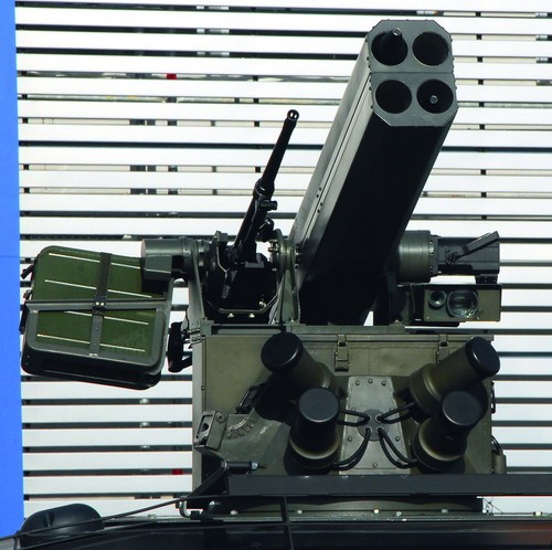 Makieta ZSMU-70 powstała jako modyfikacja innego Kobuza, stąd  pozostawiony magazyn amunicji kalibru 12,7 mm oraz tymczasowe  umiejscowienie elektrooptycznego modułu obserwacyjno-celowniczego,  opracowywanego w Etronice
