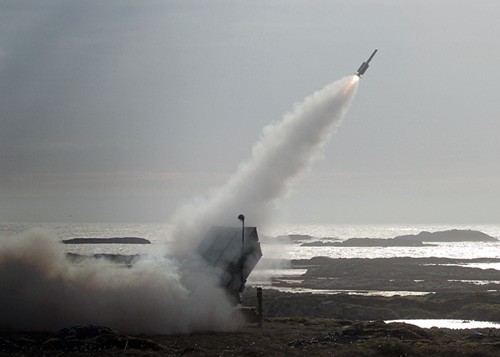 Testowe odpalenie pocisku IRIS-T produkcji Diehl BGT (obecnie  podstawowego uzbrojenia norweskich F-16) jest krokiem milowym w rozwoju  systemu NASAMS