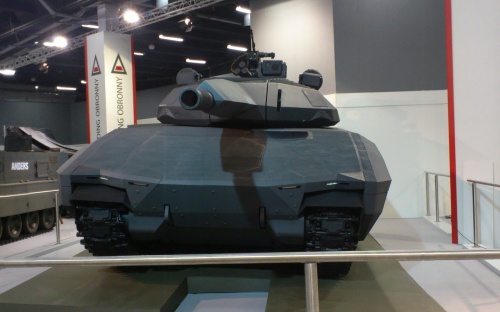 PL-01 Concept - koncepcja wozu wsparcia bojowego z OBRUM / Zdjęcie: Krzysztof Cedrowski