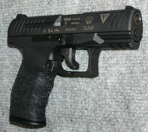 Masa 9-mm (9 mm x 19) pistoletu P99 Rad bez magazynka wynosi 0,61 kg. Długość broni wynosi 181 mm, wysokość - 135 mm, zaś szerokość - 29 mm, długość lufy - 102 mm, długość linii celowniczej - 159 mm. Energia wylotowa 480-520 J w zależności od amunicji. Broń zasilana jest z magazynków 15-, 16- lub 20-nabojowych