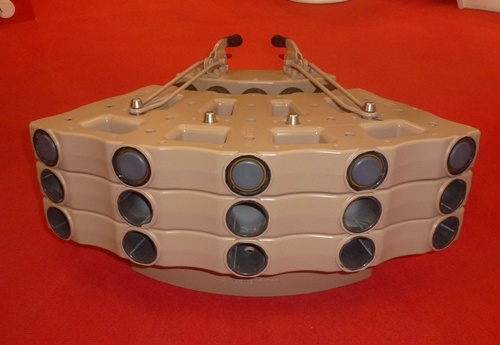 Wyrzutnia systemu Rosy. Widoczne trzy poziome moduły uzbrojone w maksymalnie pięć pocisków kalibru 40 mm / Zdjęcie: Michał Likowski
