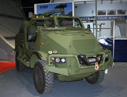 Na kieleckich targach miała miejsce światowa premiera nowego pojazdu Krauss-Maffei Wegmann Special Operations Vehicle (SOV) opracowanego specjalnie dla jednostek specjalnych. Projektowanie wozu dla komandosów rozpoczęło się w 2009