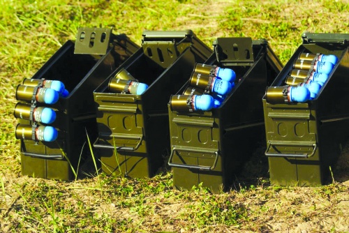 W 2015 Wojsko Polskie ma odebrać 5000 granatów z pociskiem ćwiczebnym NGA-C, a w latach 2015-2018 po 6 tys. W przypadku amunicji ze smugaczem NGA-CT dostawy mają wynosić po 6 tys. przez cztery kolejne lata / Zdjęcia: ZM Dezamet