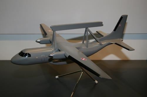 Model C295M z zabudowanym radarem Erieye. Siły Powietrzne postrzegane są przez SAAB jako jeden z potencjalnych użytkowników takiego rozwiązania / Zdjęcie: Bartosz Głowacki