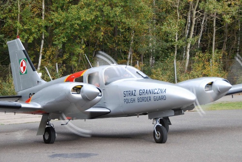 Lotnictwo SG wykorzystuje też pojedynczy PZL M-20 Mewa / Zdjęcie: MOSG