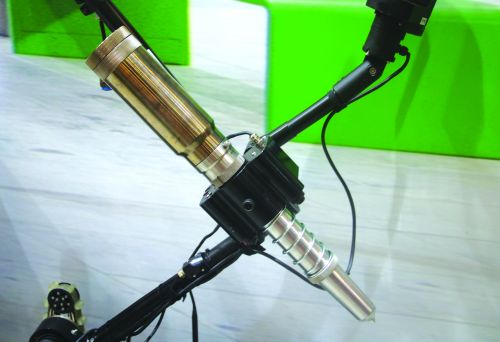 Wyrzutnik wyróżnia 40-mm gwintowana lufa, regulator objętości gazu w kompensatorze oraz zielone wskaźniki laserowe / Zdjęcia: Michał Jarocki