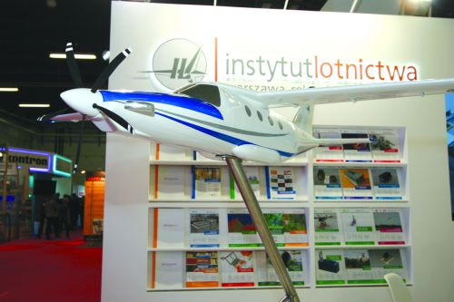 Model samolotu wielozadaniowego nowej generacji ILX-34