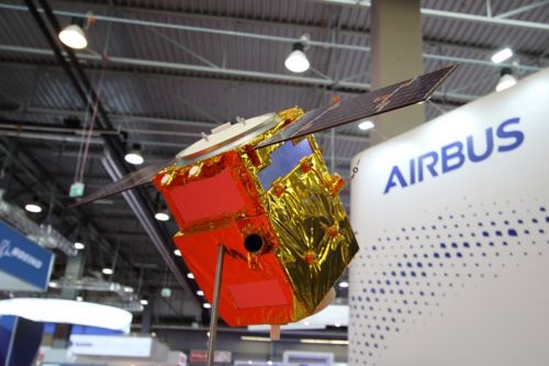 Airbus proponuje zbudowanie polskich zdolności obserwacji satelitarnej na bazie projektu AstroBus-S / Zdjęcie: Bartosz Głowacki