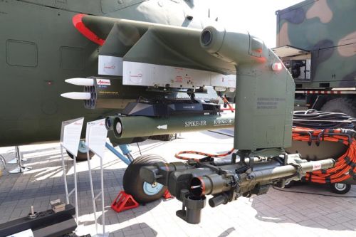 Propozycja modernizacji Mi-24 obejmuje uzbrojenie ich m.in. w wielolufowe wyrzutnie pocisków niekierowanych NLPR-70, ppk Spike i pociski rakietowe powietrze-powietrze Piorun