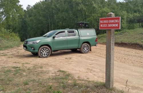 Pojazdy obserwacyjne, wyposażone w kamery klasyczne, termowizyjne i noktowizyjne, są znaczącym wsparciem funkcjonariuszy, ochraniających granicę zieloną