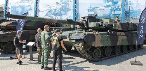 Polska może pozyskać nawet 820 czołgów w wersji K2PL. Za produkcję, remonty i modernizację będą odpowiadać głównie Wojskowe Zakłady Motoryzacyjne / Zdjęcia: Andrzej Pawłowski