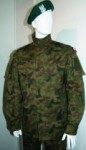 Włókna węglowe w żołnierskich mundurach